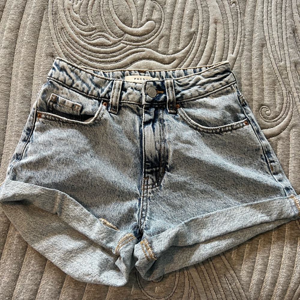 PacSun Mom shorts size 23